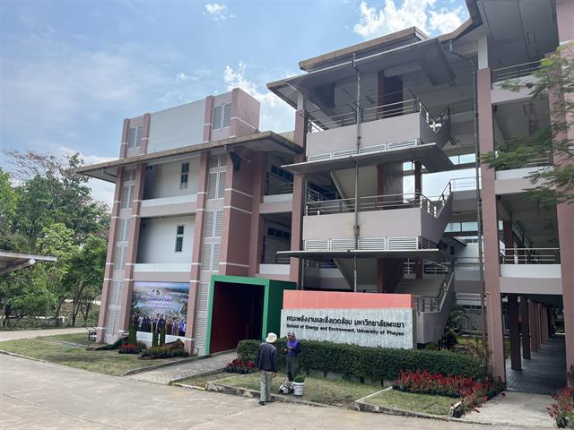 กองอาคารสถานที่ ม.พะเยา กำจัดรังผึ้ง ต่อ แตน อย่างต่อเนื่อง เพื่อความปลอดภัยของผู้ใช้อาคาร