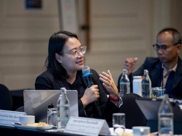 คณะหัวหน้าโครงการวิจัยคณะศิลปศาสตร์ เข้าร่วมโครงการพัฒนานักวิจัยและติดตามผลการดำเนินงานภายใต้ทุนวิจัย Fundamental Fund (FF) และกิจกรรม research camp