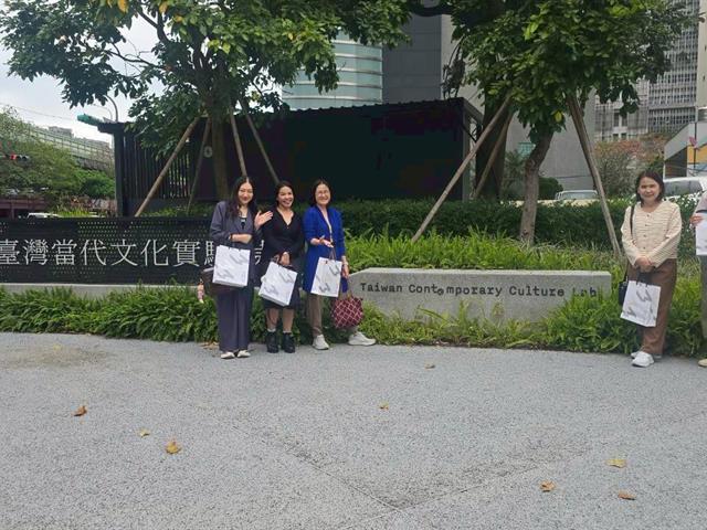 คณะบริหารธุรกิจและนิเทศศาสตร์  