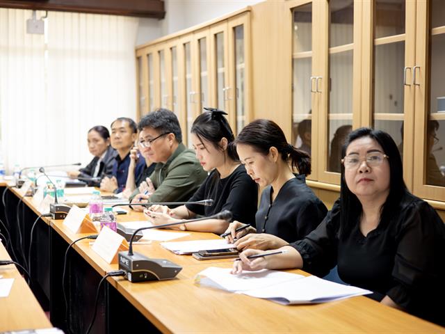 มหาวิทยาลัยพะเยา จับมือจังหวัดพะเยา ขับเคลื่อนงาน อพ.สธ. ตั้งเป้าสถานศึกษาสมัครสมาชิกสวนพฤกษศาสตร์โรงเรียนครบ 100% ภายในปี 2569