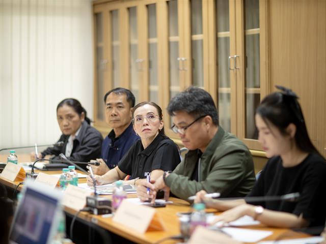 มหาวิทยาลัยพะเยา จับมือจังหวัดพะเยา ขับเคลื่อนงาน อพ.สธ. ตั้งเป้าสถานศึกษาสมัครสมาชิกสวนพฤกษศาสตร์โรงเรียนครบ 100% ภายในปี 2569