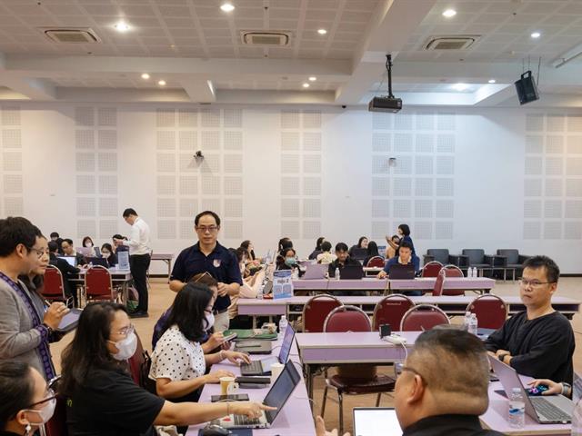 คณะศิลปศาสตร์เข้าร่วมอบรมผู้ประเมินคุณภาพการศึกษาภายใน ระดับหลักสูตร จัดโดยสถาบันนวัตกรรมการเรียนรู้ มหาวิทยาลัยพะเยา