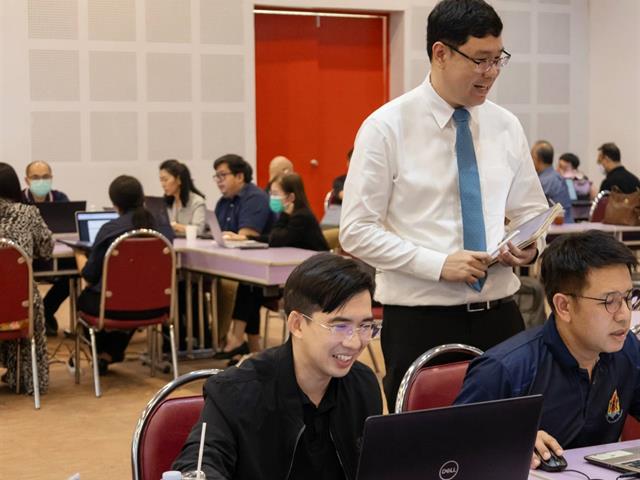 คณะศิลปศาสตร์เข้าร่วมอบรมผู้ประเมินคุณภาพการศึกษาภายใน ระดับหลักสูตร จัดโดยสถาบันนวัตกรรมการเรียนรู้ มหาวิทยาลัยพะเยา