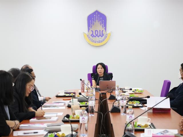 วิทยาเขตเชียงราย ให้บริการสหพันธ์ครูเชียงราย