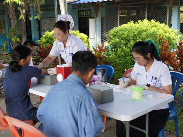 คณะสหเวชศาสตร์ ออกหน่วยตรวจสุขภาพชุมชน