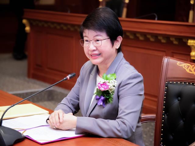 คณะรัฐศาสตร์และสังคมศาสตร์ 