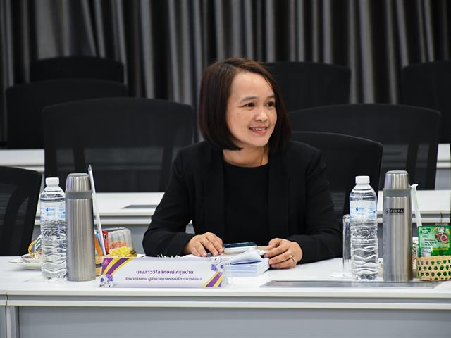 วิทยาลัยการศึกษา ดำเนินโครงการการปรับปรุงและพัฒนาหลักสูตรตามเกณฑ์มาตรฐานหลักสูตรและกรอบมาตรฐานคุณวุฒิระดับอุดมศึกษา