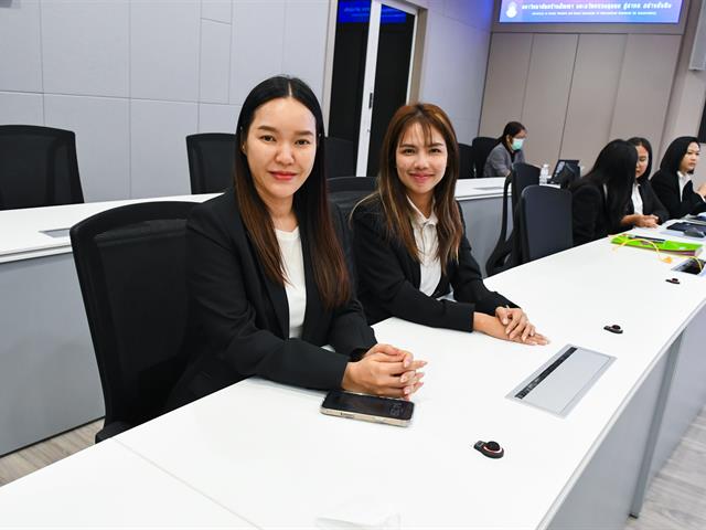 วิทยาลัยการศึกษา ดำเนินโครงการการปรับปรุงและพัฒนาหลักสูตรตามเกณฑ์มาตรฐานหลักสูตรและกรอบมาตรฐานคุณวุฒิระดับอุดมศึกษา