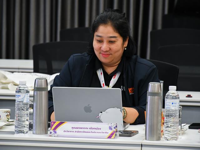 วิทยาลัยการศึกษา ดำเนินโครงการการปรับปรุงและพัฒนาหลักสูตรตามเกณฑ์มาตรฐานหลักสูตรและกรอบมาตรฐานคุณวุฒิระดับอุดมศึกษา