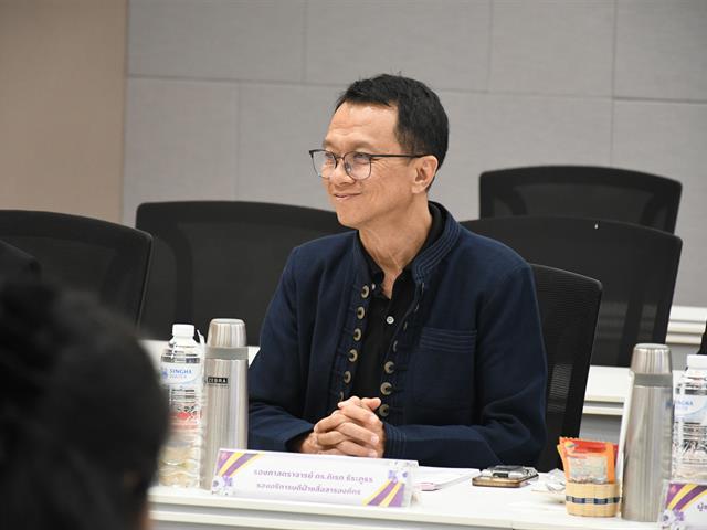 วิทยาลัยการศึกษา ดำเนินโครงการการปรับปรุงและพัฒนาหลักสูตรตามเกณฑ์มาตรฐานหลักสูตรและกรอบมาตรฐานคุณวุฒิระดับอุดมศึกษา