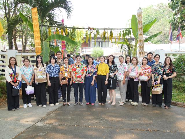 มหาวิทยาลัยพะเยา ร่วมกิจกรรมรดน้ำขอพรผู้ว่าราชการจังหวัดพะเยา  เนื่องในประเพณีปีใหม่ไทย ประจำปี 2569