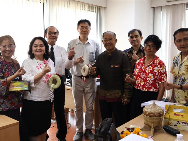 วิทยาลัยการจัดการ จัดพิธีสืบสานประเพณี “สระเกล้าดำหัว” ผู้บริหาร คณาจารย์อาวุโส เนื่องในเทศกาลปี๋ใหม่เมือง ประจำปี 2569