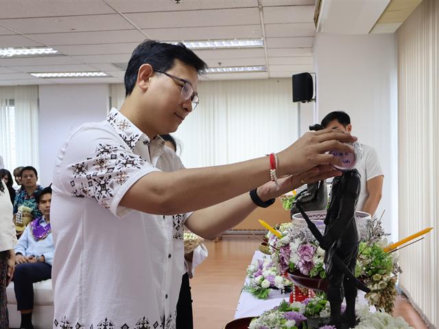 วิทยาลัยการจัดการ จัดพิธีสืบสานประเพณี “สระเกล้าดำหัว” ผู้บริหาร คณาจารย์อาวุโส เนื่องในเทศกาลปี๋ใหม่เมือง ประจำปี 2569