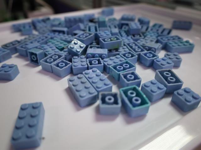 วิทยาเขตเชียงราย มอบฝาขวดน้ำพลาสติกเพื่อแปรรูปเป็นผลิตภัณฑ์รีไซเคิล