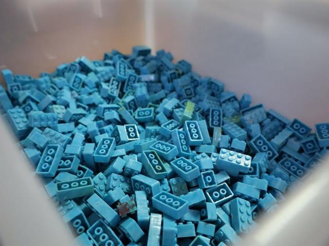 วิทยาเขตเชียงราย มอบฝาขวดน้ำพลาสติกเพื่อแปรรูปเป็นผลิตภัณฑ์รีไซเคิล