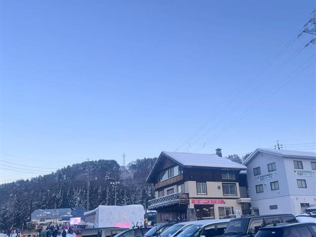 ผู้บริหารและนิสิตโครงการสหกิจศึกษาต่างประเทศ คณะศิลปศาสตร์ เข้าพบอธิการบดีเพื่อรายงานผลการดำเนินงาน ประจำปีการศึกษา 2569