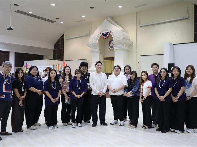 คณะทันตแพทยศาสตร์ มหาวิทยาลัยพะเยา เข้าร่วมพิธีสระเกล้าดำหัวอธิการบดีและผู้อาวุโส ในงาน “ประเพณีปี๋ใหม่เมือง มหาวิทยาลัยพะเยา ม.พะเยา ประจำปี 2569”