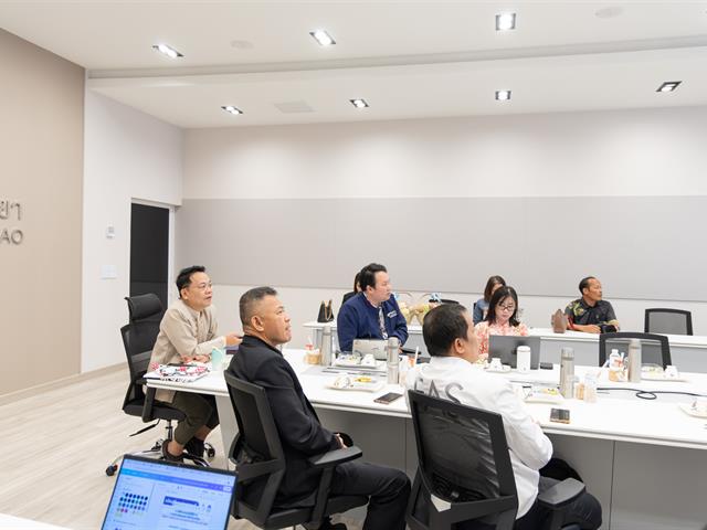 มหาวิทยาลัยพะเยา ต้อนรับคณะศึกษาดูงานจากมหาวิทยาลัยราชภัฏชัยภูมิ จัดอบรมเชิงปฏิบัติการวิเคราะห์ข้อมูล SROI และ SDG หนุนขับเคลื่อนเศรษฐกิจสร้างสรรค์