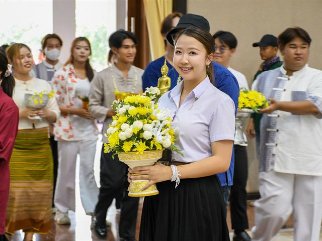 วิทยาลัยการศึกษา เข้าร่วมพิธีสระเกล้าดำหัวอธิการบดีและผู้อาวุโส เนื่องในเทศกาลสงกรานต์มหาวิทยาลัยพะเยา ประจำปี ๒๕๖๙