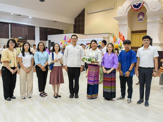 วิทยาลัยการศึกษา เข้าร่วมพิธีสระเกล้าดำหัวอธิการบดีและผู้อาวุโส เนื่องในเทศกาลสงกรานต์มหาวิทยาลัยพะเยา ประจำปี ๒๕๖๙