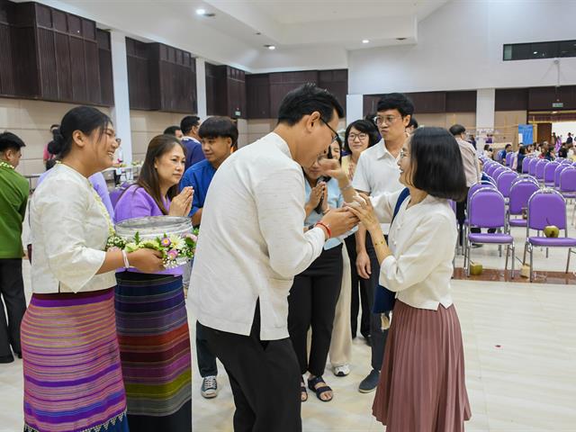 วิทยาลัยการศึกษา เข้าร่วมพิธีสระเกล้าดำหัวอธิการบดีและผู้อาวุโส เนื่องในเทศกาลสงกรานต์มหาวิทยาลัยพะเยา ประจำปี ๒๕๖๙