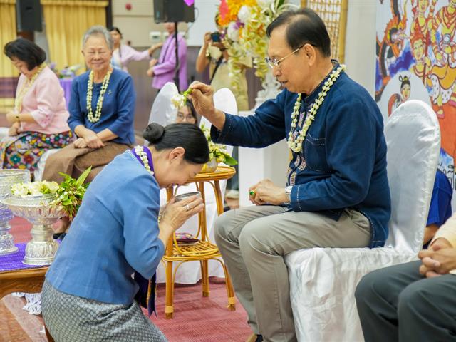 วิทยาลัยการศึกษา เข้าร่วมพิธีสระเกล้าดำหัวอธิการบดีและผู้อาวุโส เนื่องในเทศกาลสงกรานต์มหาวิทยาลัยพะเยา ประจำปี ๒๕๖๙