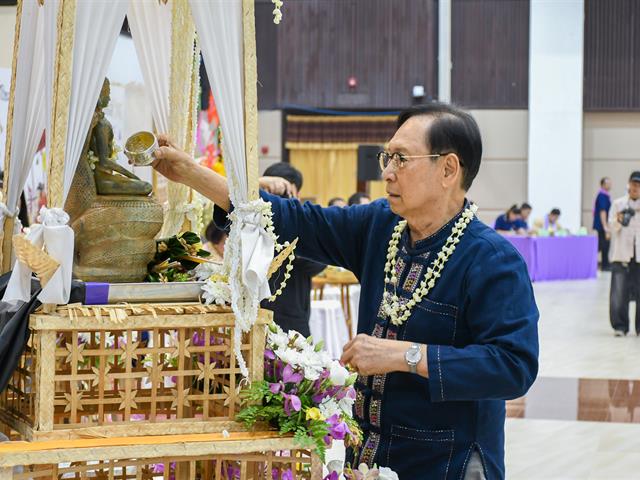 วิทยาลัยการศึกษา เข้าร่วมพิธีสระเกล้าดำหัวอธิการบดีและผู้อาวุโส เนื่องในเทศกาลสงกรานต์มหาวิทยาลัยพะเยา ประจำปี ๒๕๖๙