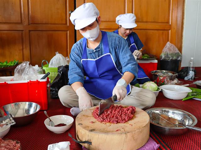 คณะรัฐศาสตร์และสังคมศาสตร์ 