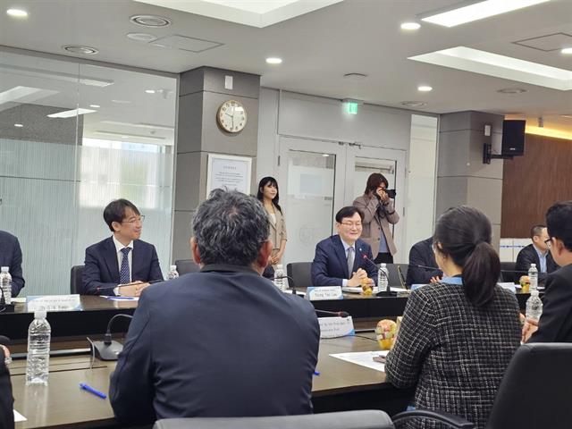 ม.พะเยา เดินหน้าสร้างเครือข่ายระดับโลก ลงนาม MOU ร่วมกับ GKNU ประเทศเกาหลีใต้ เล็งขยายความร่วมมือวิจัยไตรภาคีร่วมกับมหาวิทยาลัยในสหภาพยุโรป