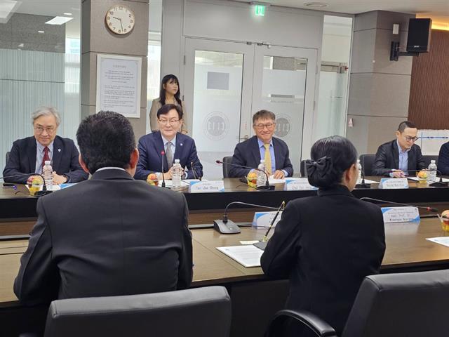 ม.พะเยา เดินหน้าสร้างเครือข่ายระดับโลก ลงนาม MOU ร่วมกับ GKNU ประเทศเกาหลีใต้ เล็งขยายความร่วมมือวิจัยไตรภาคีร่วมกับมหาวิทยาลัยในสหภาพยุโรป