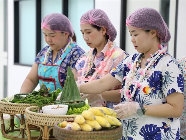 คณะทันตแพทยศาสตร์ มหาวิทยาลัยพะเยา จัดกิจกรรม “ปี๋ใหม่เมือง สงกรานต์” สืบสานวัฒนธรรมไทยอย่างอบอุ่น