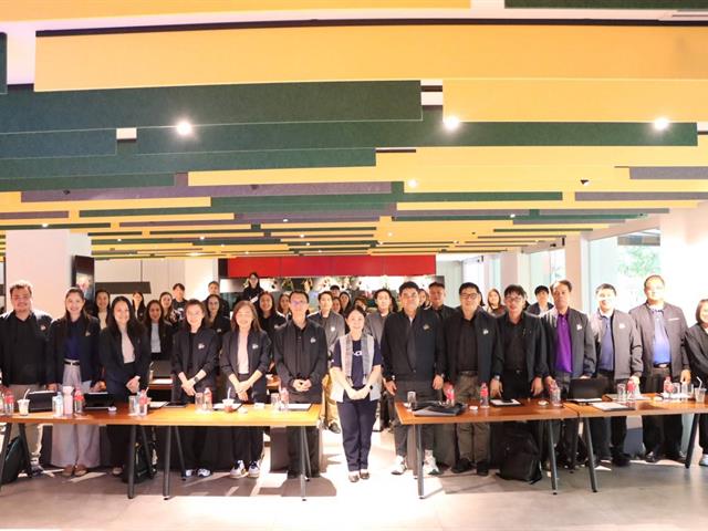 หัวหน้าสำนักงานคณะทันตแพทย์ มหาวิทยาลัยพะเยา เข้าร่วมสัมมนาเสริมศักยภาพผู้นำ มุ่งเน้นการใช้ AI บริหารจัดการและขับเคลื่อนองค์กร ณ จังหวัดเชียงใหม่