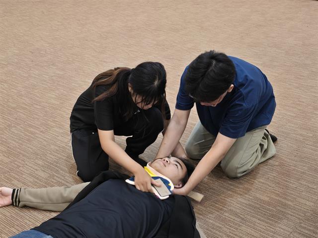 การซักซ้อมแผนป้องกันอัคคีภัยและอพยพหนีไฟ