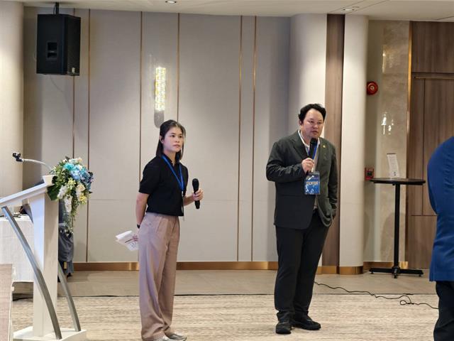 คณะบริหารธุรกิจและนิเทศศาสตร์  