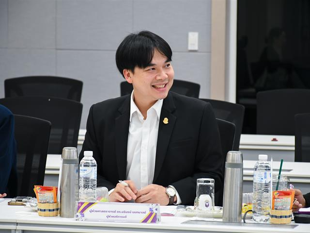 School of Education Conducts Curriculum Revision Aligning with TQF Standards