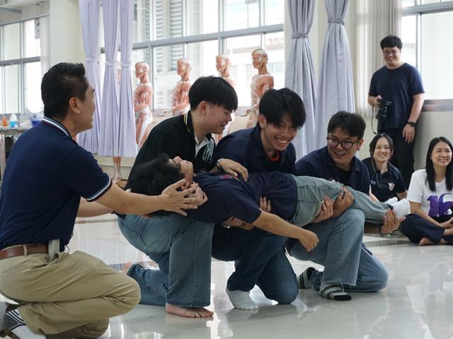 คณะวิศวกรรมศาสตร์ จัดอบรมการปฐมพยาบาลเบื้องต้น เสริมทักษะผู้นำนิสิตพร้อมรับมือเหตุฉุกเฉิน