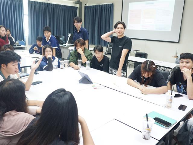 ENG - 25.5 Gear lab (2).JPG