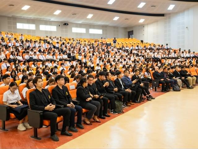 คณะศิลปศาสตร์ มหาวิทยาลัยพะเยา จัดกิจกรรมปฐมนิเทศนิสิต ชั้นปีที่ 1 ประจำปีการศึกษา 2569