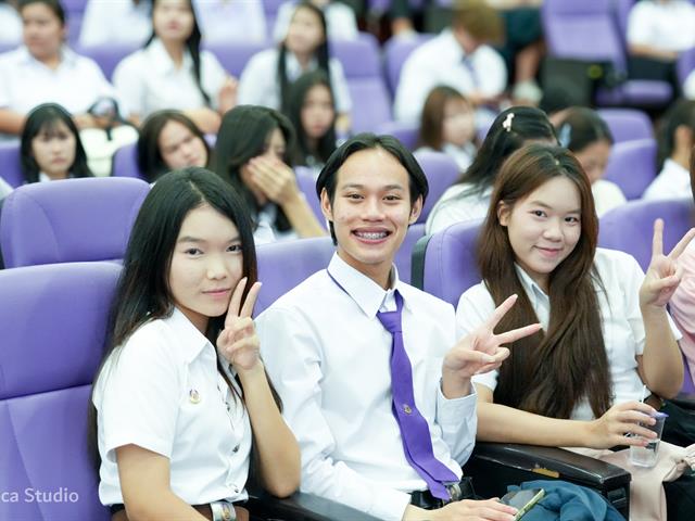 คณะบริหารธุรกิจและนิเทศศาสตร์  