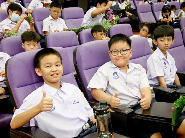 พิธีไหว้ครู “ประณตจิต ปูชิตคุณาจารย์” โรงเรียนสาธิตมหาวิทยาลัยพะเยา สานสายใยครู–ศิษย์ ประจำปีการศึกษา 2569