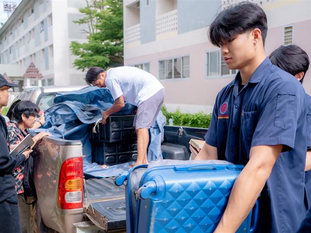 สโมสรนิสิตวิศวกรรมศาสตร์ จัดกิจกรรม EN EXPRESS 2569 รุ่นพี่อาสาช่วยน้องขนของ ต้อนรับนิสิตใหม่