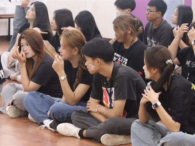 คณะรัฐศาสตร์และสังคมศาสตร์ 
