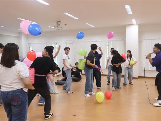 คณะรัฐศาสตร์และสังคมศาสตร์ 
