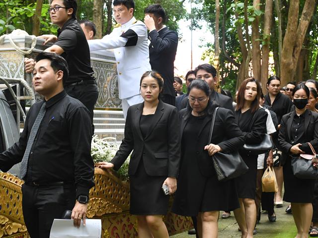 คณะวิศวกรรมศาสตร์ ร่วมวางพวงหรีดและแสดงความอาลัยต่อการจากไป ของผู้ช่วยศาสตราจารย์ ดร.สุนทร คล้ายอ่ำ