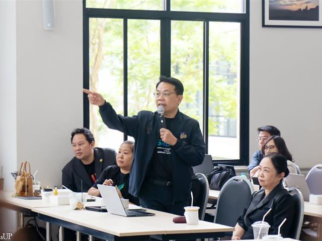 บุคลากรสายสนับสนุนคณะศิลปศาสตร์ เข้าร่วมนำเสนอผลการดำเนินงาน โครงการพัฒนาทักษะเชิงพื้นที่ ระดับ 3 สำหรับพนักงานมหาวิทยาลัยสายสนับสนุน