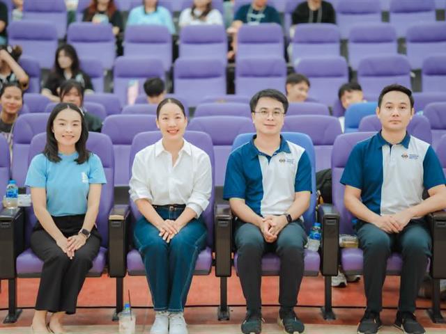 ศูนย์บรรณสารและการเรียนรู้ มหาวิทยาลัยพะเยา จัดปฐมนิเทศนิสิตใหม่ ฟ้ามุ่ยช่อที่ 16 แนะนำการใช้ห้องสมุด ฐานข้อมูลออนไลน์ e-Resources และแหล่งเรียนรู้ดิจิทัล