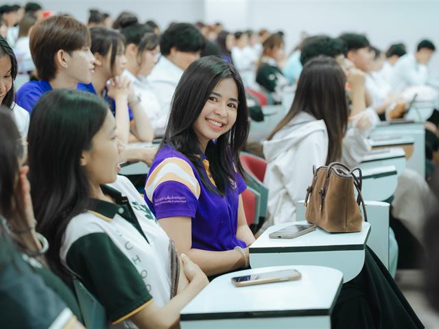 คู่ขนาน