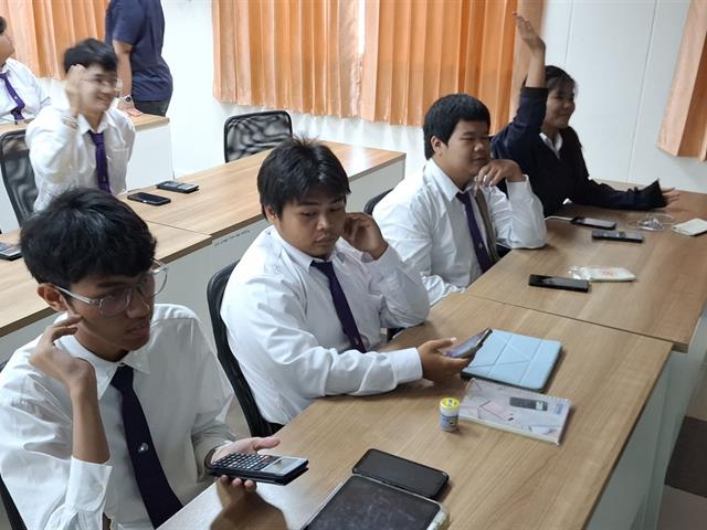 คณะวิศวกรรมศาสตร์ เสริมทักษะนิสิตใหม่ อบรมใช้เครื่องคิดเลขวิทยาศาสตร์เพื่อการเรียนรู้อย่างมีประสิทธิภาพ
