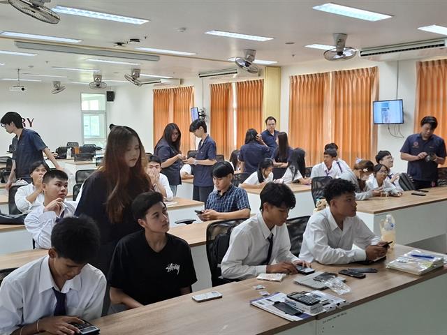 คณะวิศวกรรมศาสตร์ เสริมทักษะนิสิตใหม่ อบรมใช้เครื่องคิดเลขวิทยาศาสตร์เพื่อการเรียนรู้อย่างมีประสิทธิภาพ