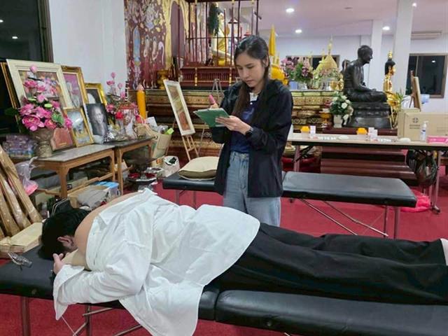 คณะสาธารณสุขศาสตร์ ได้นำคณะผู้บริหาร คณาจารย์ บุคลากร และนิสิต เข้าร่วมพิธีเจริญพระพุทธมนต์ สืบพระชะตาหลวง